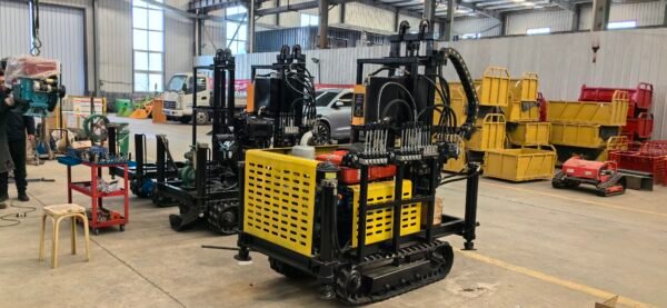 Crawler Drill Rig 150m 200m Hydraulic Track Mounted Drill Rig for Water Well Drilling - 图片 9