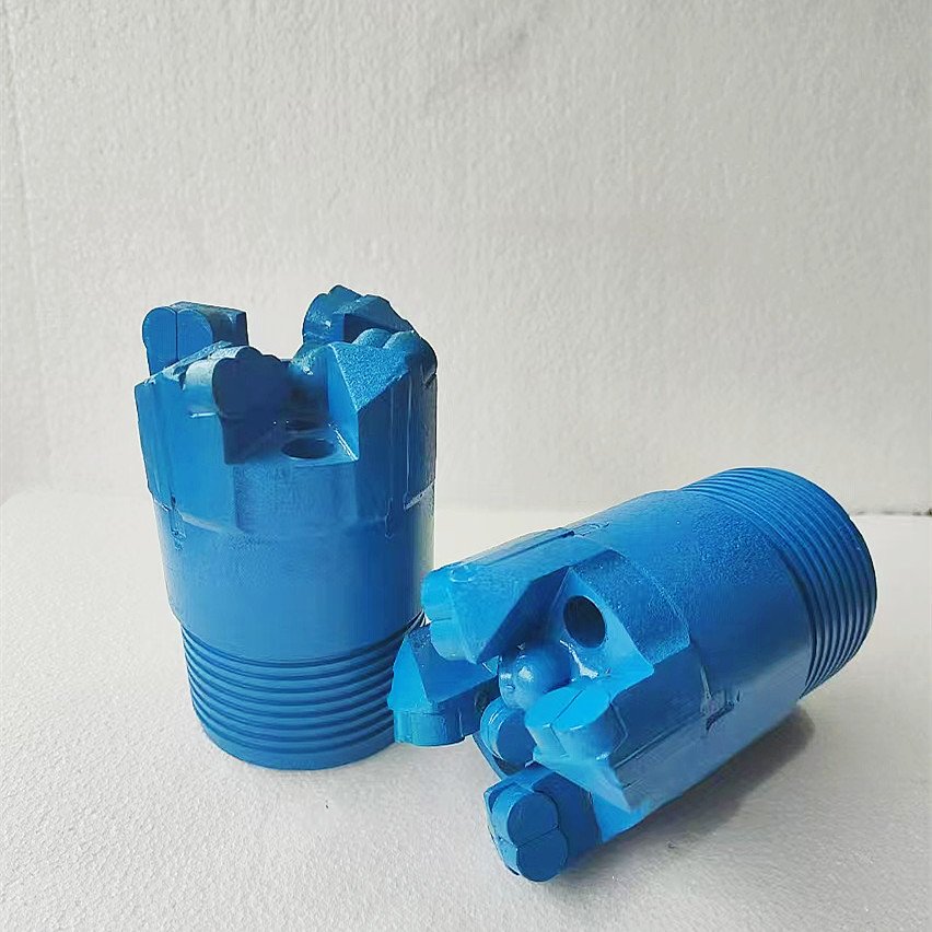 75四翼岩心管丝扣钻头 2 1 Что такое PDC Concave Bit?Новое слово в буровых технологиях